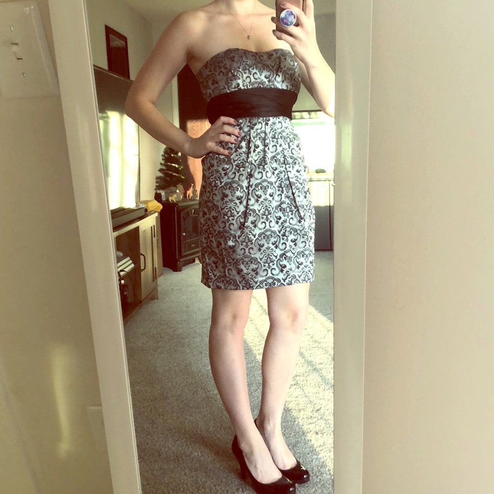 Strapless Formal Dress